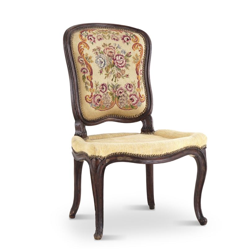 Sedia Luigi XV in noce. XVIII secolo  - Asta Antiquariato - Cambi Casa d'Aste