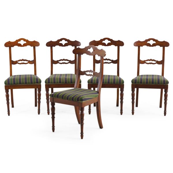 Cinque sedie in noce. XIX secolo