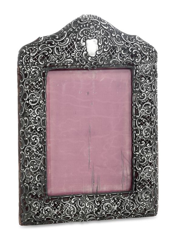 Cornice. Birmingham 1899, argentiere Henry Matthews