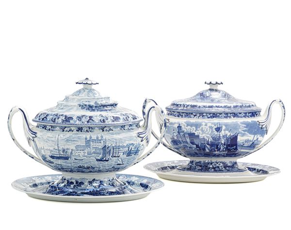 Due zuppiere con presentoir. Inghilterra, Manifattura Wedgwood, prima metà del XX secolo.