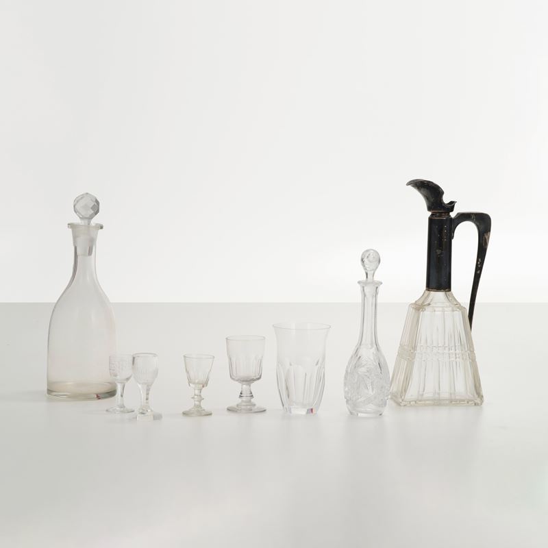 Lotto di bicchieri e bottiglie in vetro  - Asta Antiquariato - Cambi Casa d'Aste