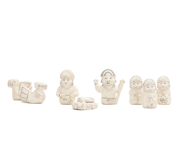 Insieme di statuine in terracotta