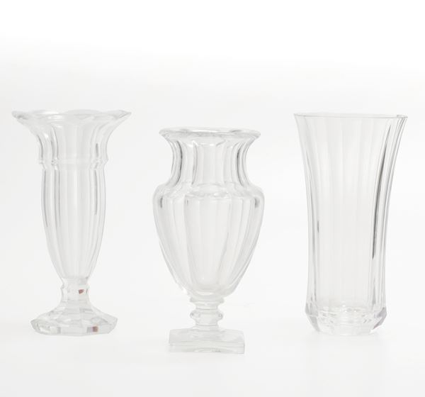 Tre vasi in vetro diversi