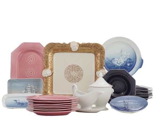 Lotto di ceramiche varie, XIX - XX secolo.