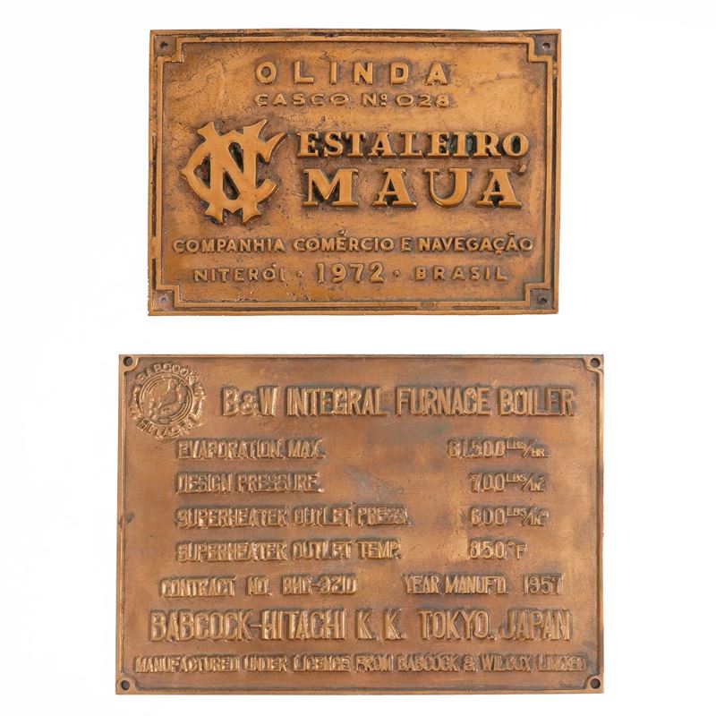 Due grandi placche in metallo della Olinda casco n.028 e Babcook-Hitachi  - Auction Maritime Art - Cambi Casa d'Aste