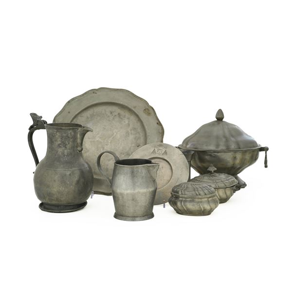 Lotto di oggetti in peltro