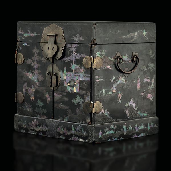 Wooden box decorated with landscapes, figures and mother-of-pearl on a black lacquer ground, China, Qing Dynasty, 18th century