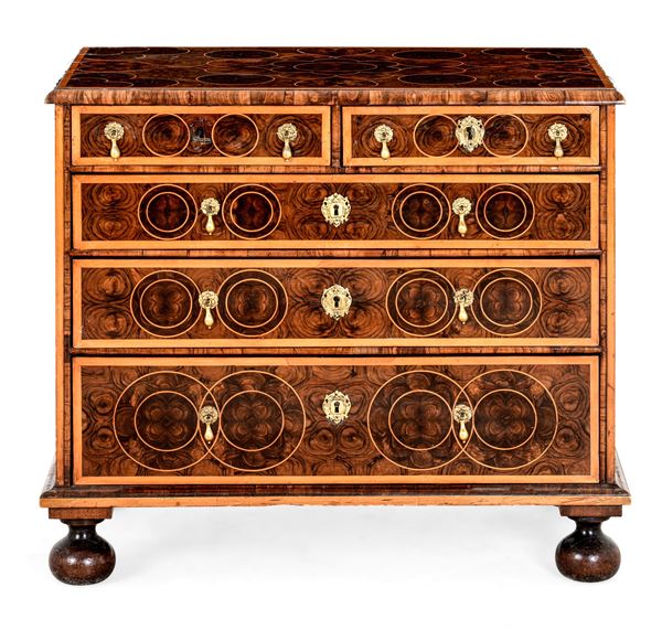 Cassettone “William and Mary”. Inghilterra, fine XVII - inizio XVIII secolo