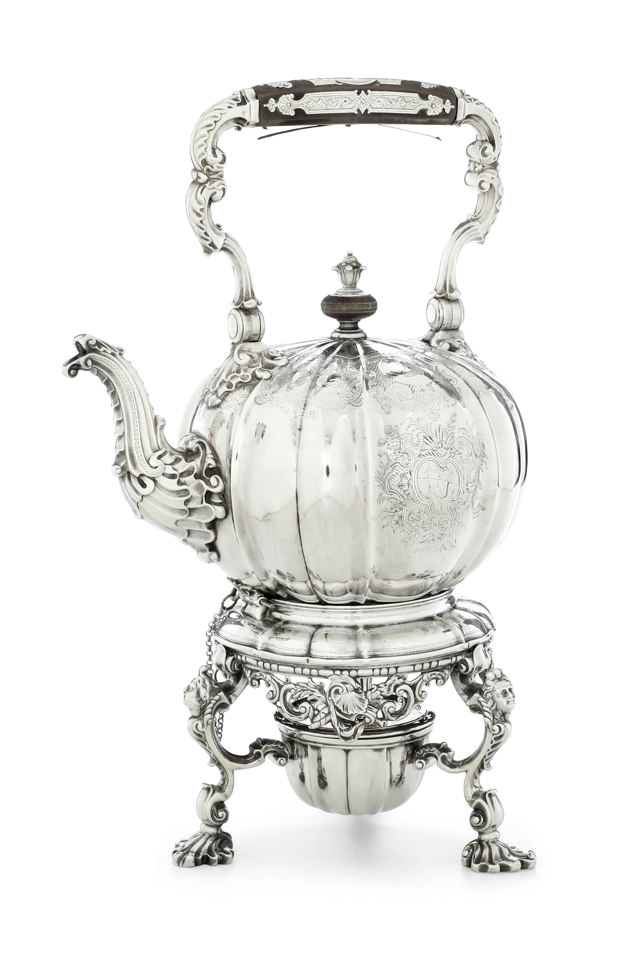 Importante Kettle. Londra 1731, Argentiere E. Buteux