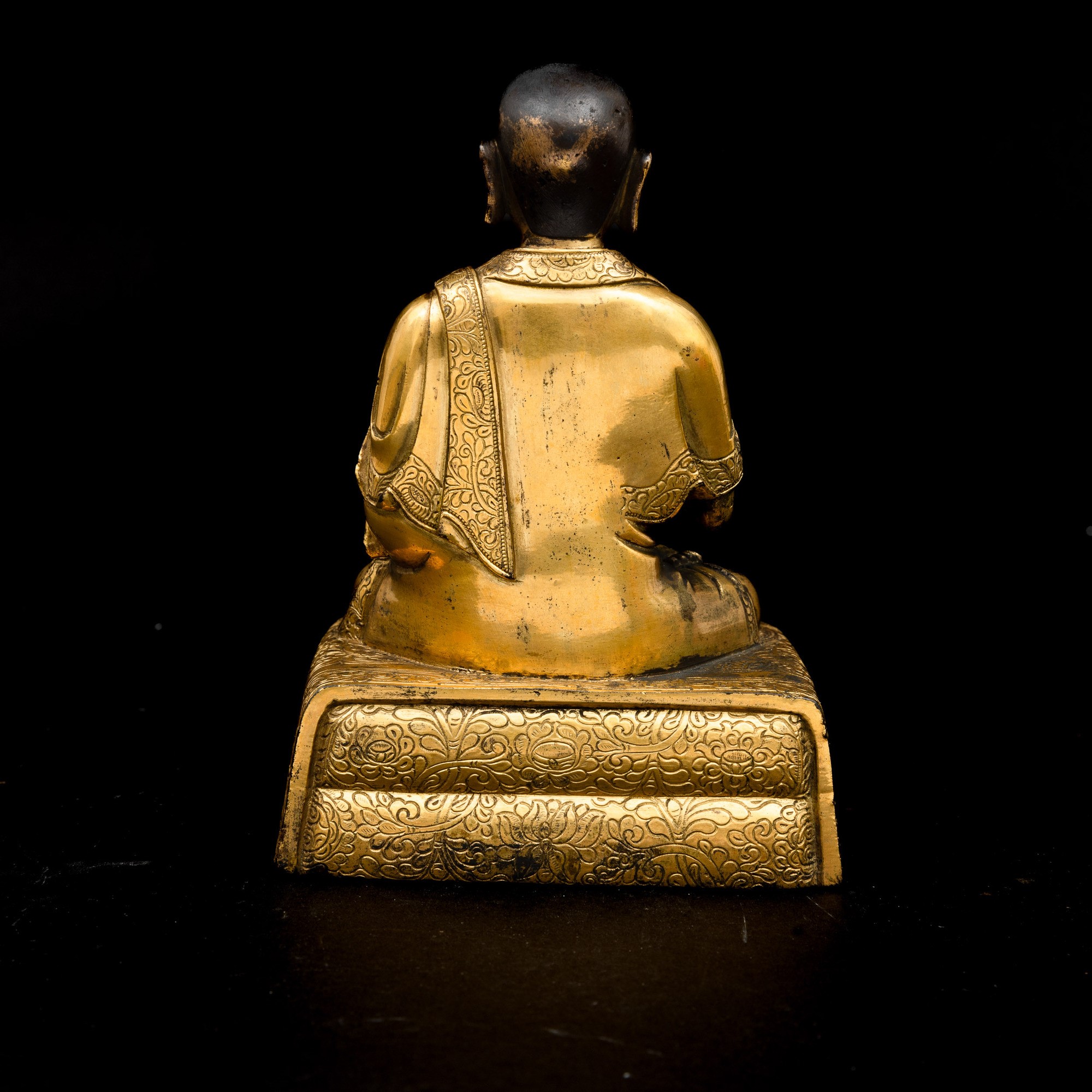 Figura di Lama in Bronzo Dorato, Cina, Dinastia Qing, Epoca Kangxi (1662-1722)