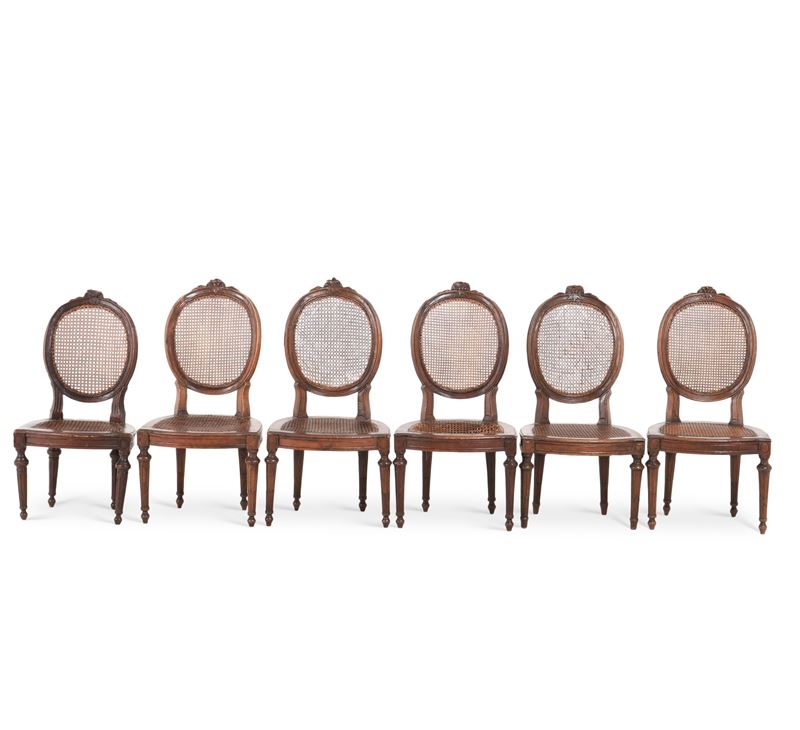 Gruppo di sei sedie Luigi XIV intagliate, XVIII secolo  - Asta Antiquariato - Cambi Casa d'Aste