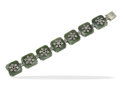 Bracciale con cialde di giada/nefrite e piccoli diamanti, montatura in lega metallica e platino c...