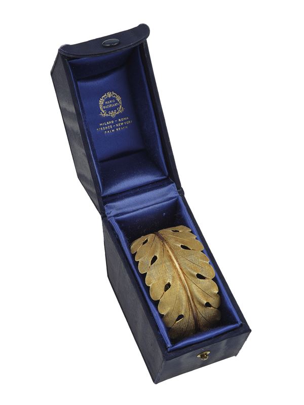 Gold cuff leaf bracelet. Signed M. Buccellati. Fitted case