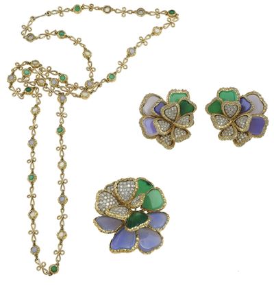 Parure Composta da Spilla, Orecchini, e Collana con Calcedonio e Diamanti
