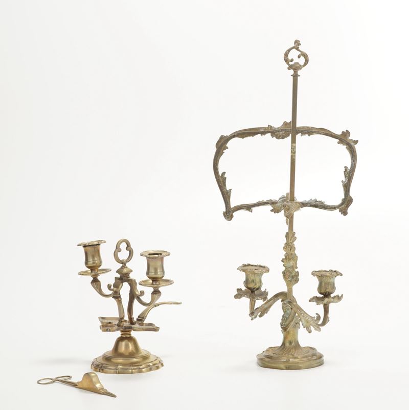 Lotto di due candelieri diversi, XIX secolo  - Auction Antique - Cambi Casa d'Aste