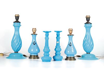 Lotto di Tre Coppie di Lampade e Candelieri in Opaline Azzurre