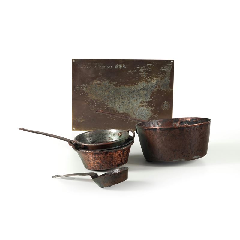 Insieme di pentole e altri utensili in rame. XIX-XX secolo  - Asta Antiquariato - Cambi Casa d'Aste