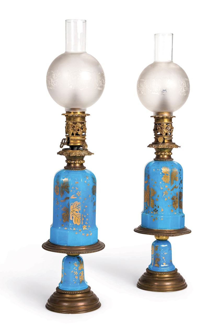 Coppia di lumi a petrolio, inizio del XX secolo   - Auction Six Centuries of Arts and Furnitures - III - Cambi Casa d'Aste