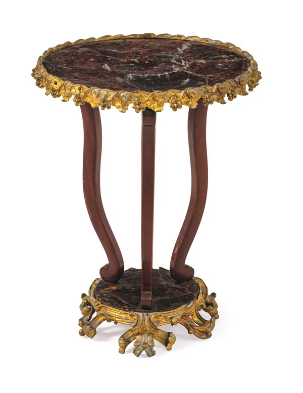 Gueridon in legno e bronzo dorato. XIX secolo