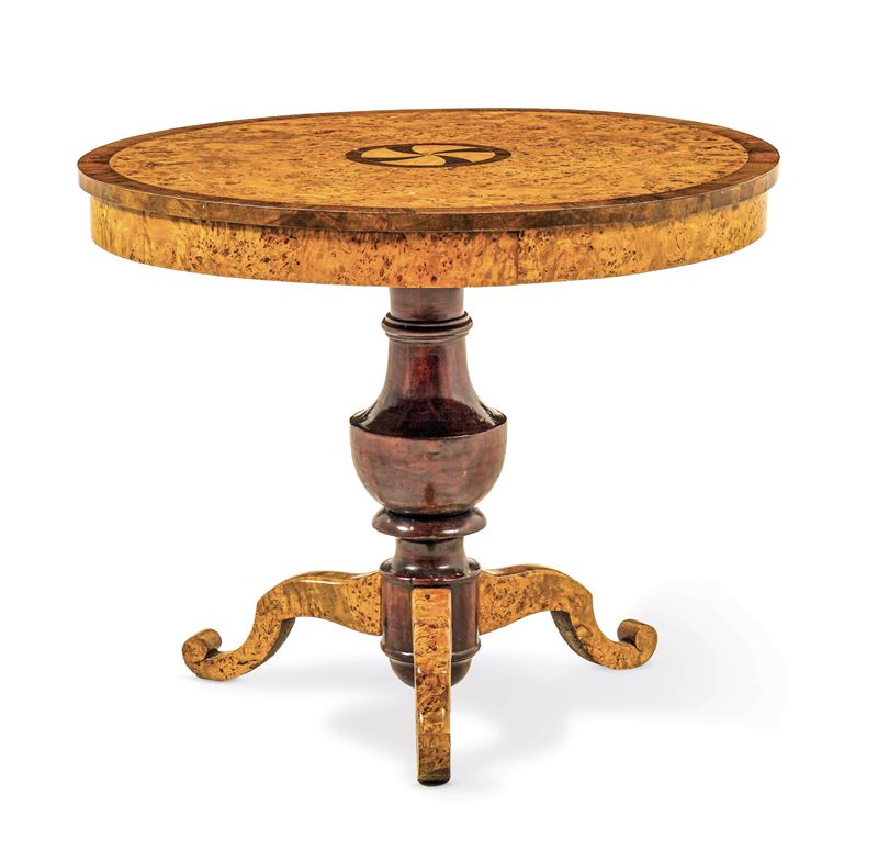 Tavolo lastronato in radica di tuja. XIX-XX secolo  - Auction Six Centuries of Arts and Furnitures - III - Cambi Casa d'Aste