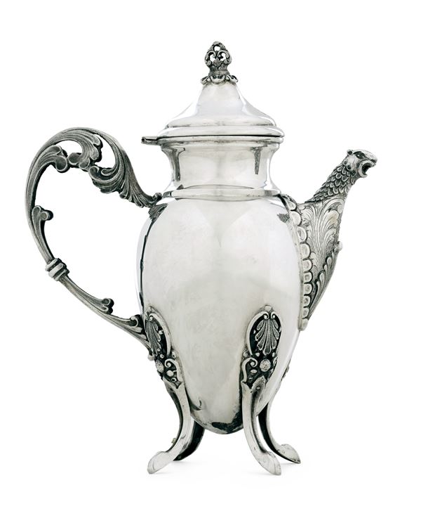 Caffettiera. Argenteria italiana della prima metà del XX secolo
