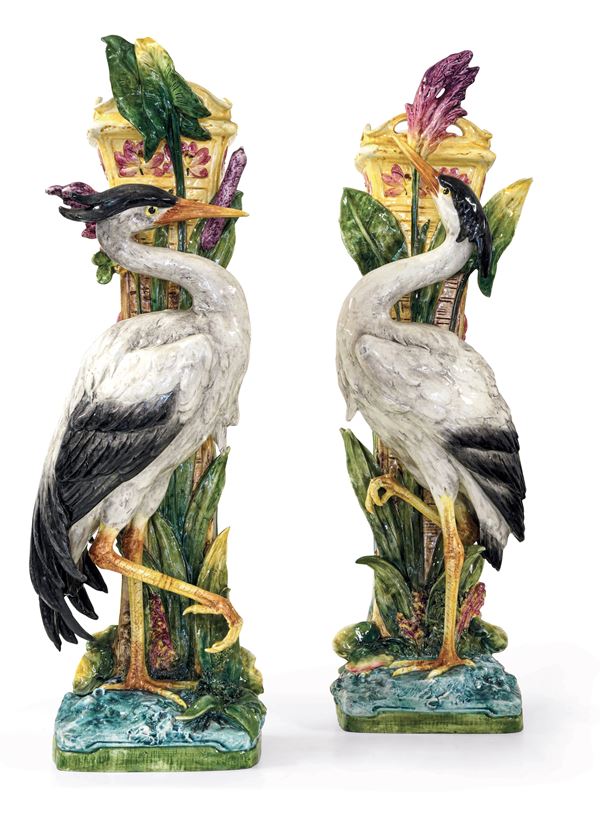 Coppia di vasi raffiguranti aironi Probabilmente Repubblica Ceca, Manifattura Royal Dux, 1900 circa 