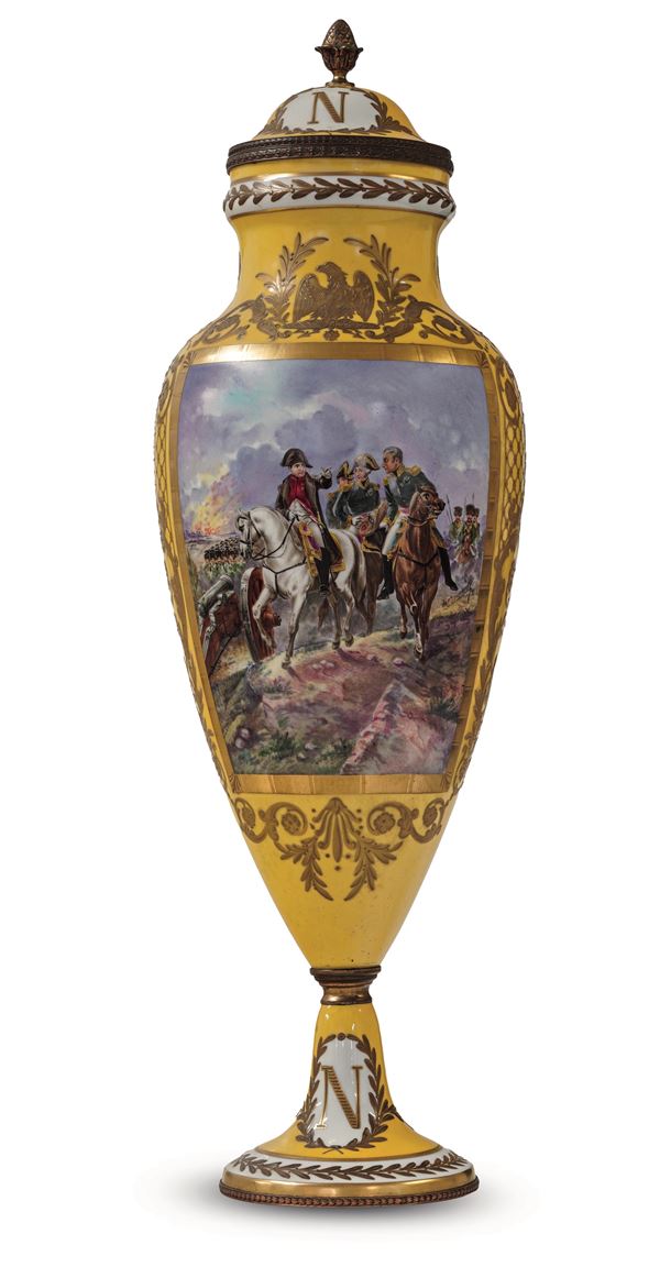 Vaso con scene Napoleoniche  Francia, 1900 circa 