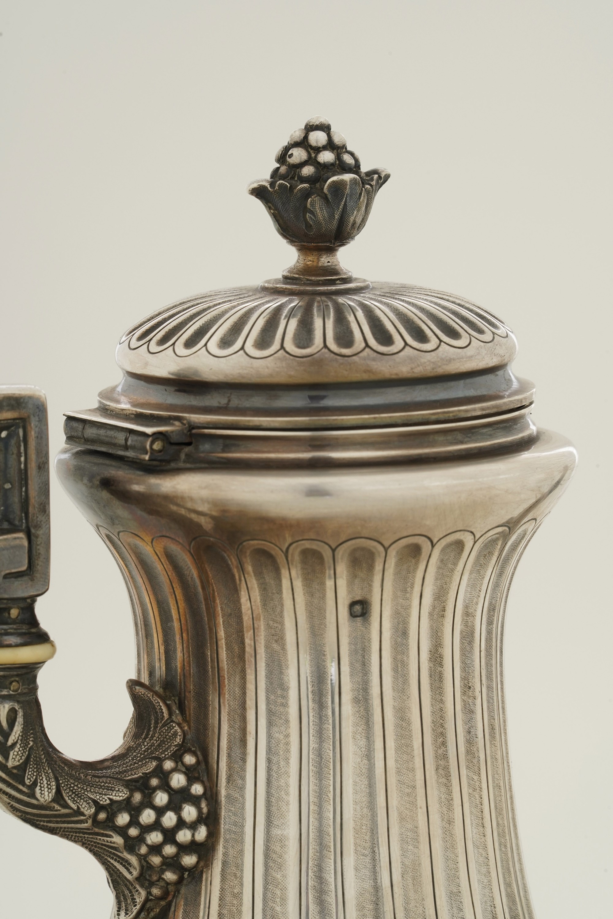 Due Caffettiere in Argento. Francia XIX-XX Secolo
