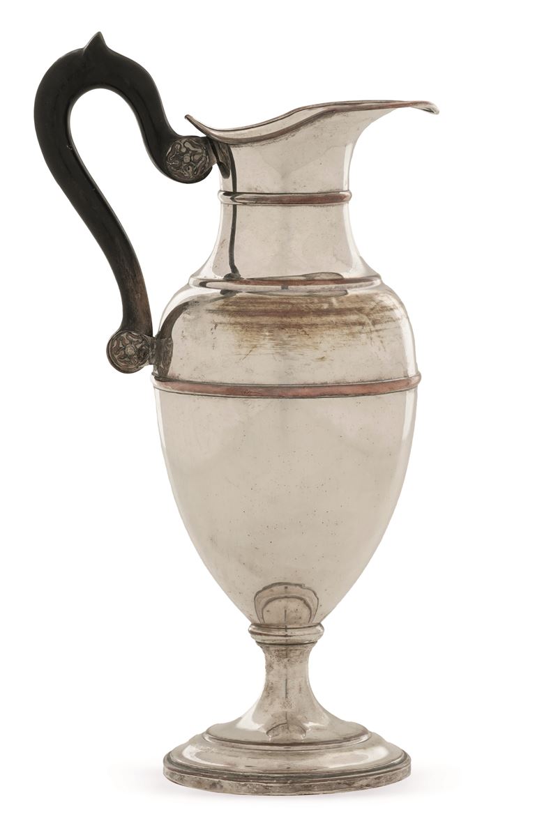 Brocca in metallo argentato. XX secolo  - Auction Six Centuries of Arts and Furnitures - III - Cambi Casa d'Aste