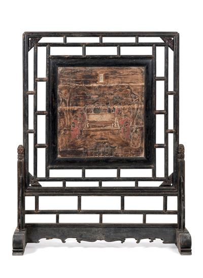 Grande Paravento con Dipinto in Legno con Tracce di Policromia Raffigurante Scena di Corte, Cina,...