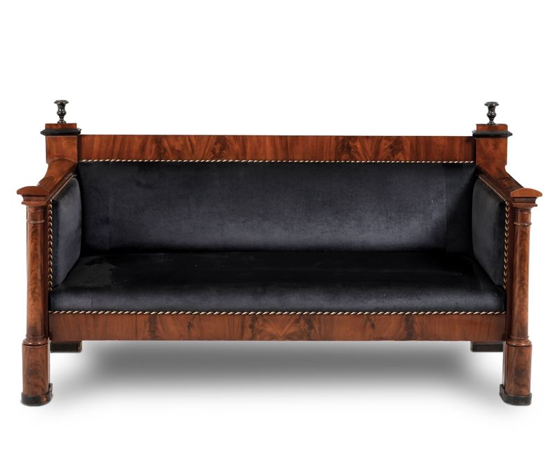Divano Biedermeier lastronato in mogano  - Auction Antique - Cambi Casa d'Aste