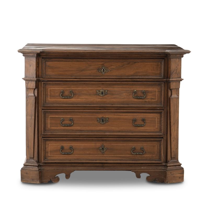 Comò a quattro cassetti. XVIII-XIX secolo  - Auction Antique - Cambi Casa d'Aste