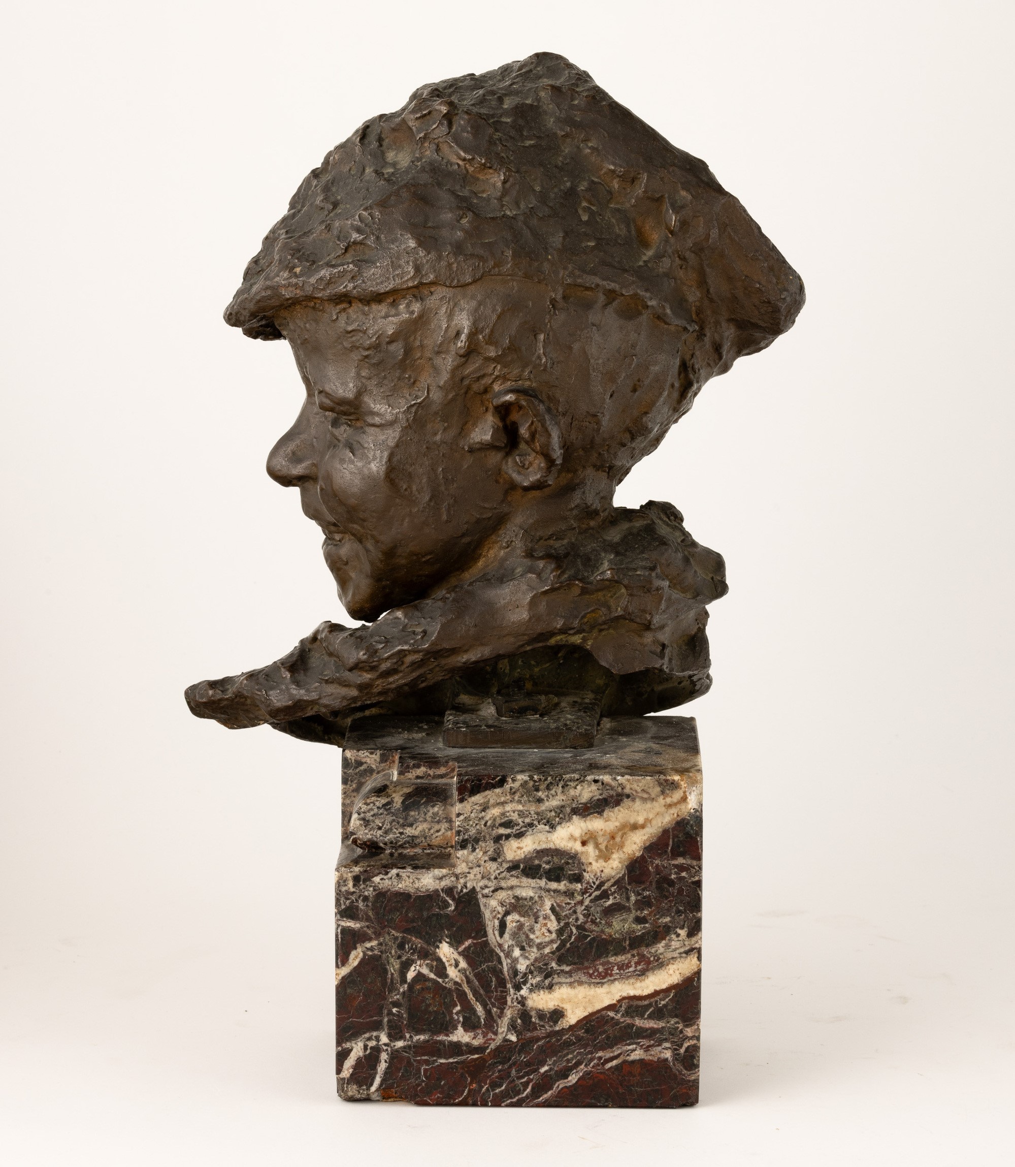 Medardo Rosso - Biricchino, scultura in bronzo su base in marmo