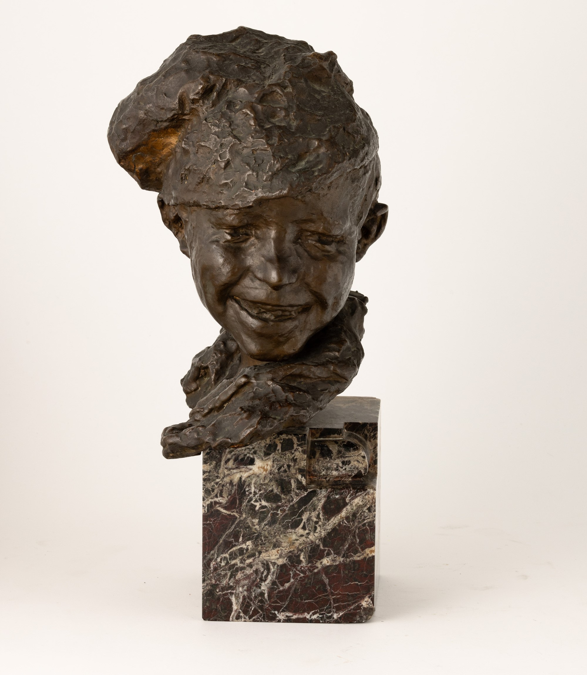Medardo Rosso - Biricchino, scultura in bronzo su base in marmo