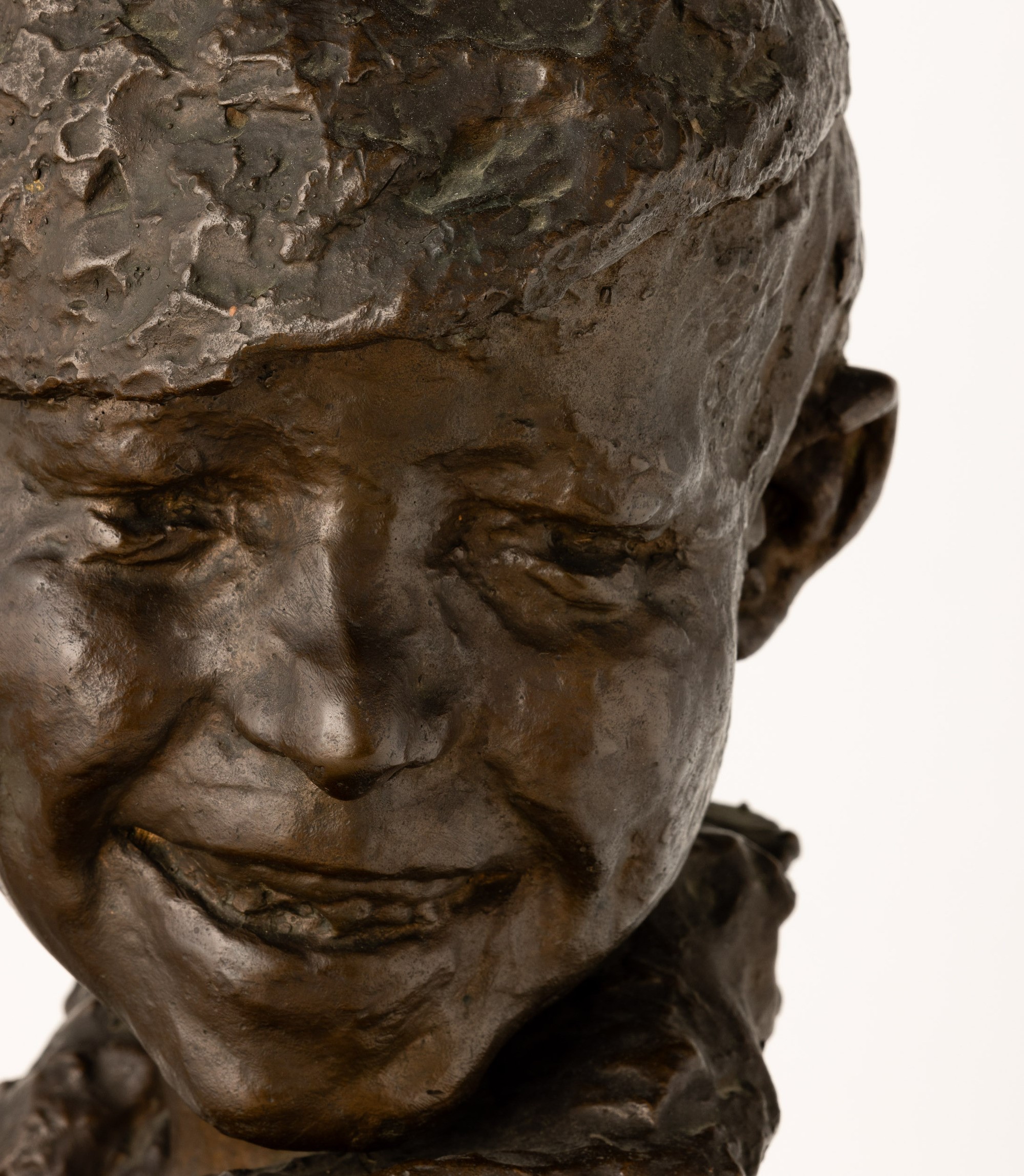Medardo Rosso - Biricchino, scultura in bronzo su base in marmo
