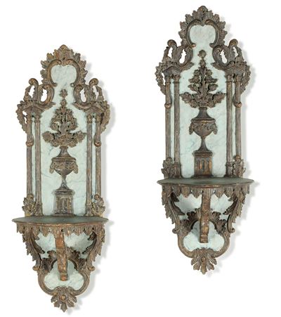 Coppia di Mensole Porta Turbante (kavukluk). Arte Mediorientale del XVIII Secolo