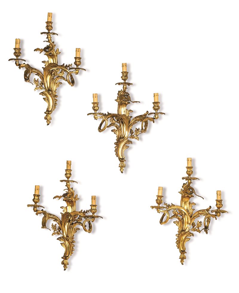 Quattro appliques in bronzo cesellato e dorato. Francia, XIX secolo  - Auction Six Centuries of Arts and Furnitures - III - Cambi Casa d'Aste