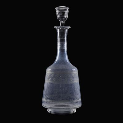 Coppia di Bottiglie "etoiles". Francia, Manifattura Baccarat, 1907-1916.