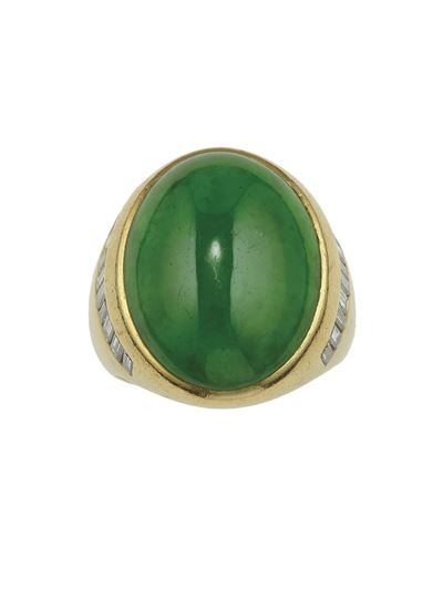 Bulgari, Anello in oro 750/1000 con giadeite (tipo A) e diamanti taglio baguette