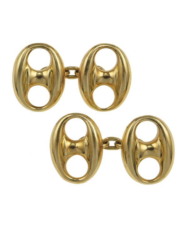 Pair of gold cufflinks. Mark: 15VR (Weingrill - Verona)