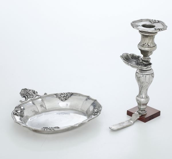 Vassoio e candeliere. Argenteria italiana del XX secolo