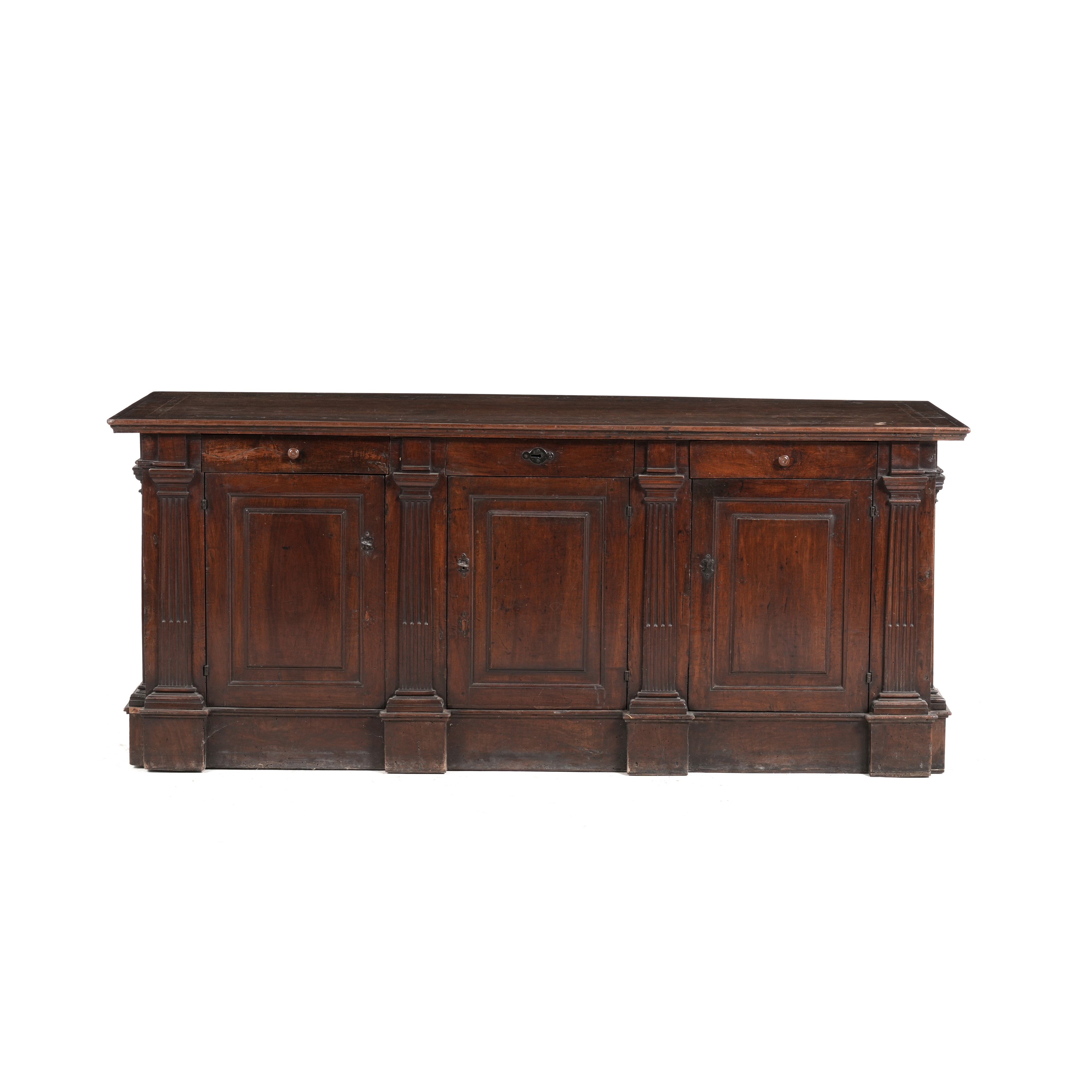 Scrivania a bancone, legno di noce, rimaneggiata