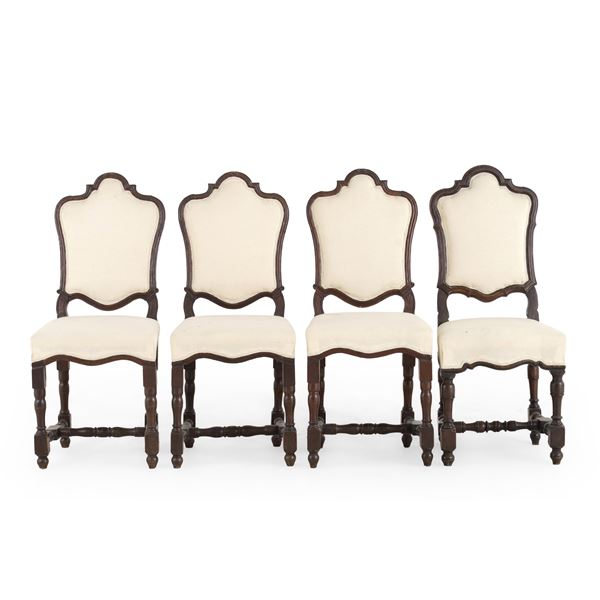 Quattro diverse sedie in legno intagliato. Lombardia, XVIII secolo