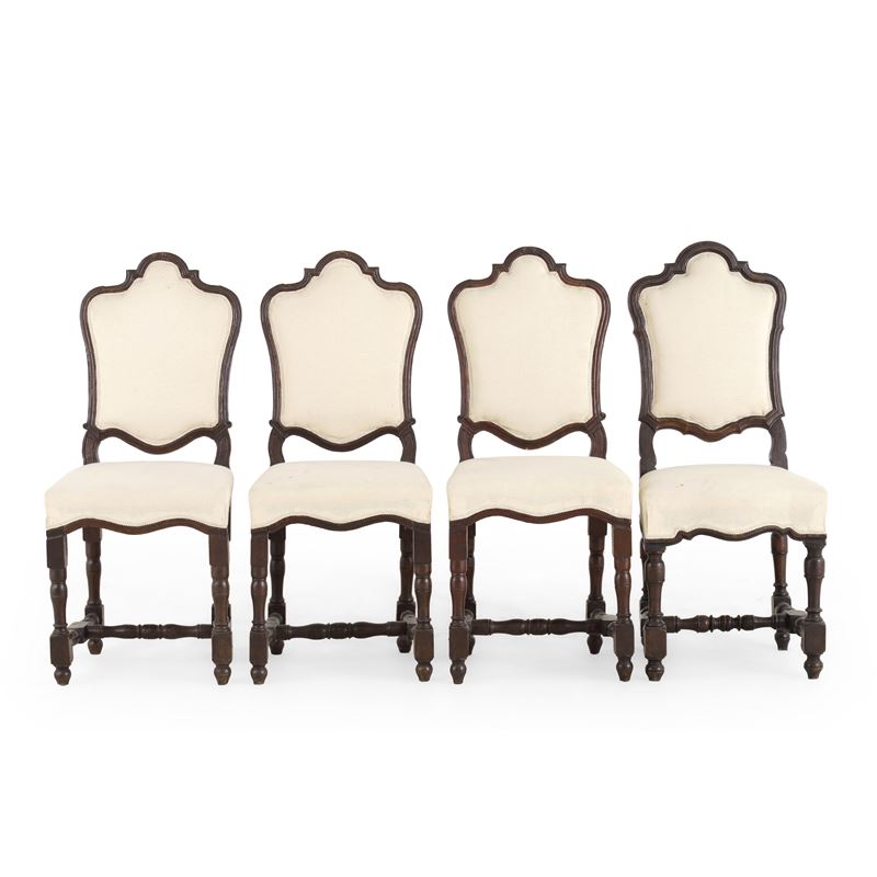 Quattro diverse sedie in legno intagliato. Lombardia, XVIII secolo  - Asta Antiquariato - Cambi Casa d'Aste