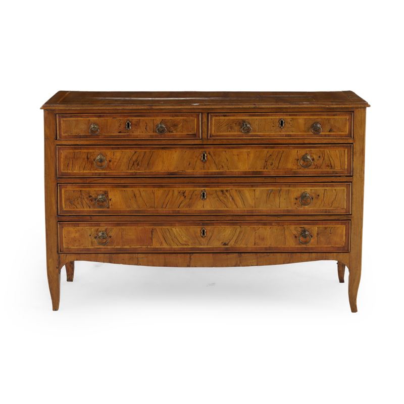 Comò in legno lastronato in noce e radica di noce e filettato. Veneto XVIII secolo  - Asta Antiquariato - Cambi Casa d'Aste