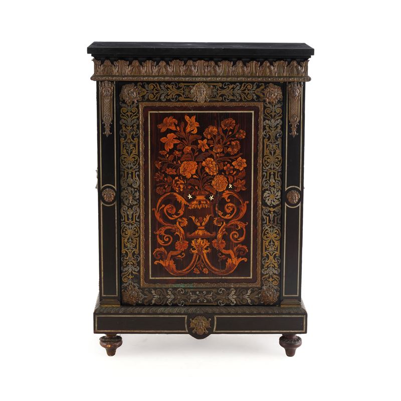 Piccola credenza in stile Boulle. Francia, XIX secolo  - Auction Antiques - Cambi Casa d'Aste