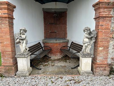 Coppia di Putti in Pietra. XIX-XX Secolo