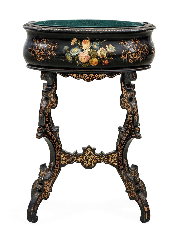 Fioriera in legno ebanizzato, dipinto e dorato. Fine XIX - inizio XX secolo  - Asta Dimore Italiane - Cambi Casa d'Aste