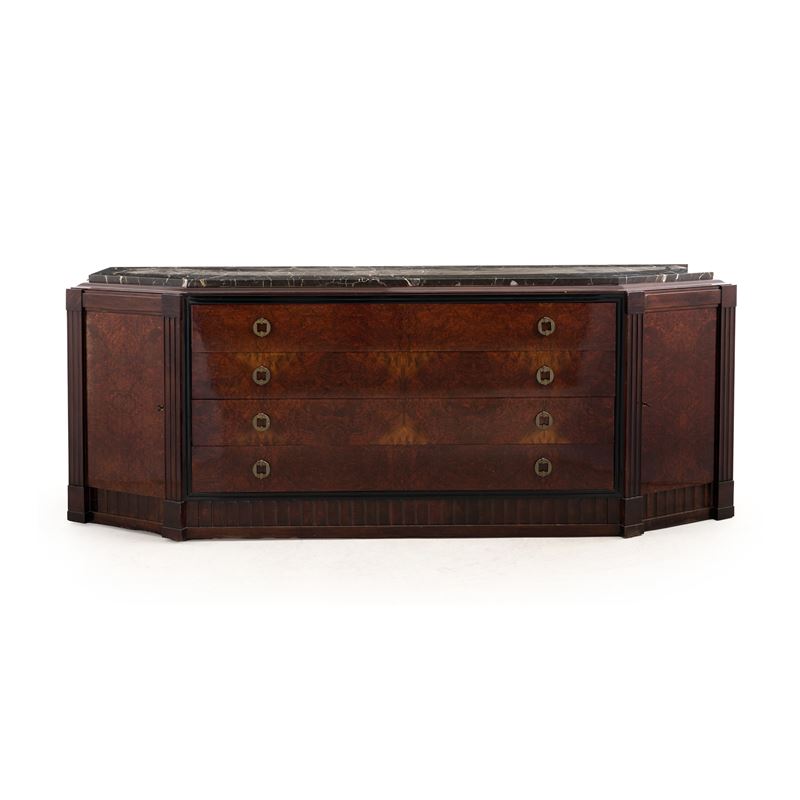 Sideboard scantonato. XX secolo  - Asta Antiquariato - Cambi Casa d'Aste