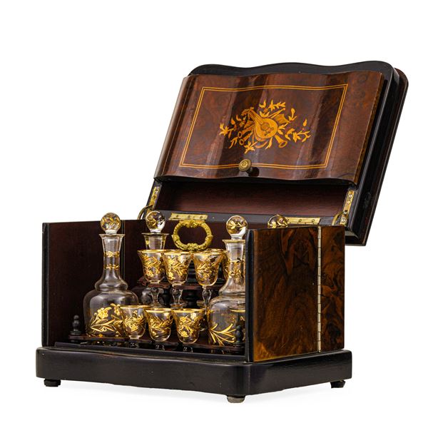 Set da liquore. XIX secolo